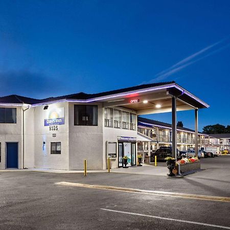 Days Inn By Wyndham Lakewood South Tacoma Kültér fotó