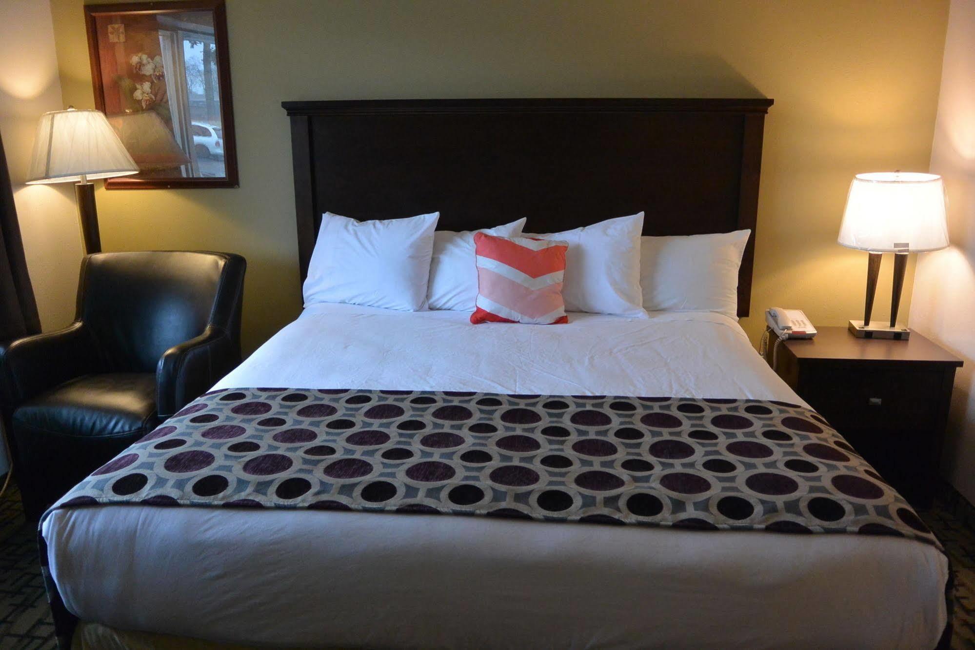 Days Inn By Wyndham Lakewood South Tacoma Kültér fotó