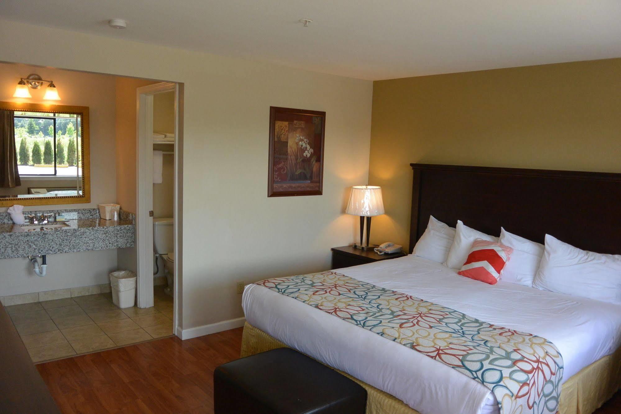 Days Inn By Wyndham Lakewood South Tacoma Kültér fotó